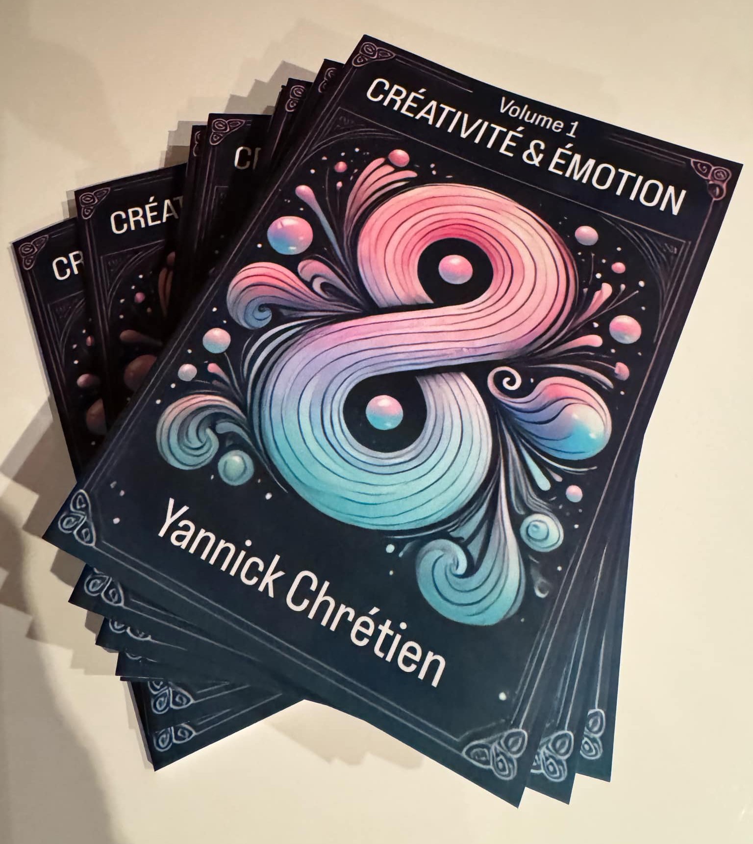 Booklet de Yannick chrétien - Créativité & Émotion